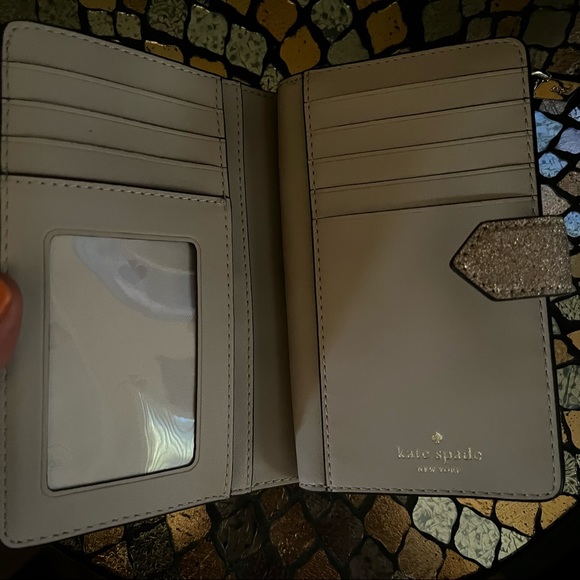 Kate Spade ♠️ Wallet! Rose Gold - Picture 4 of 5